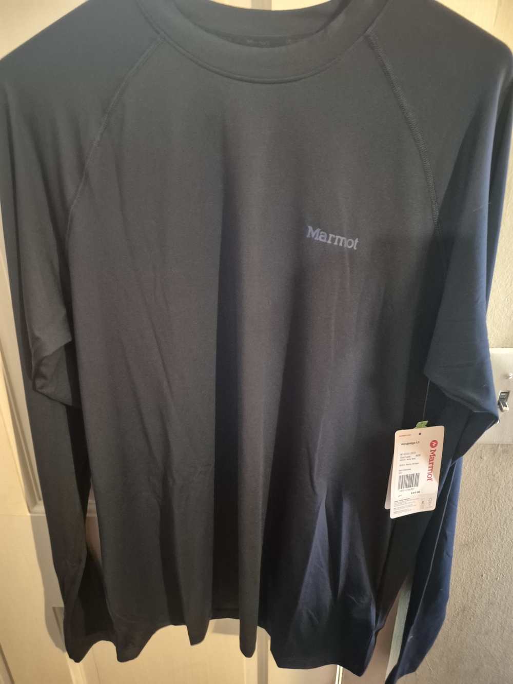 Marmot Men’s Long Sleeve Crew Neck Shirt - Black